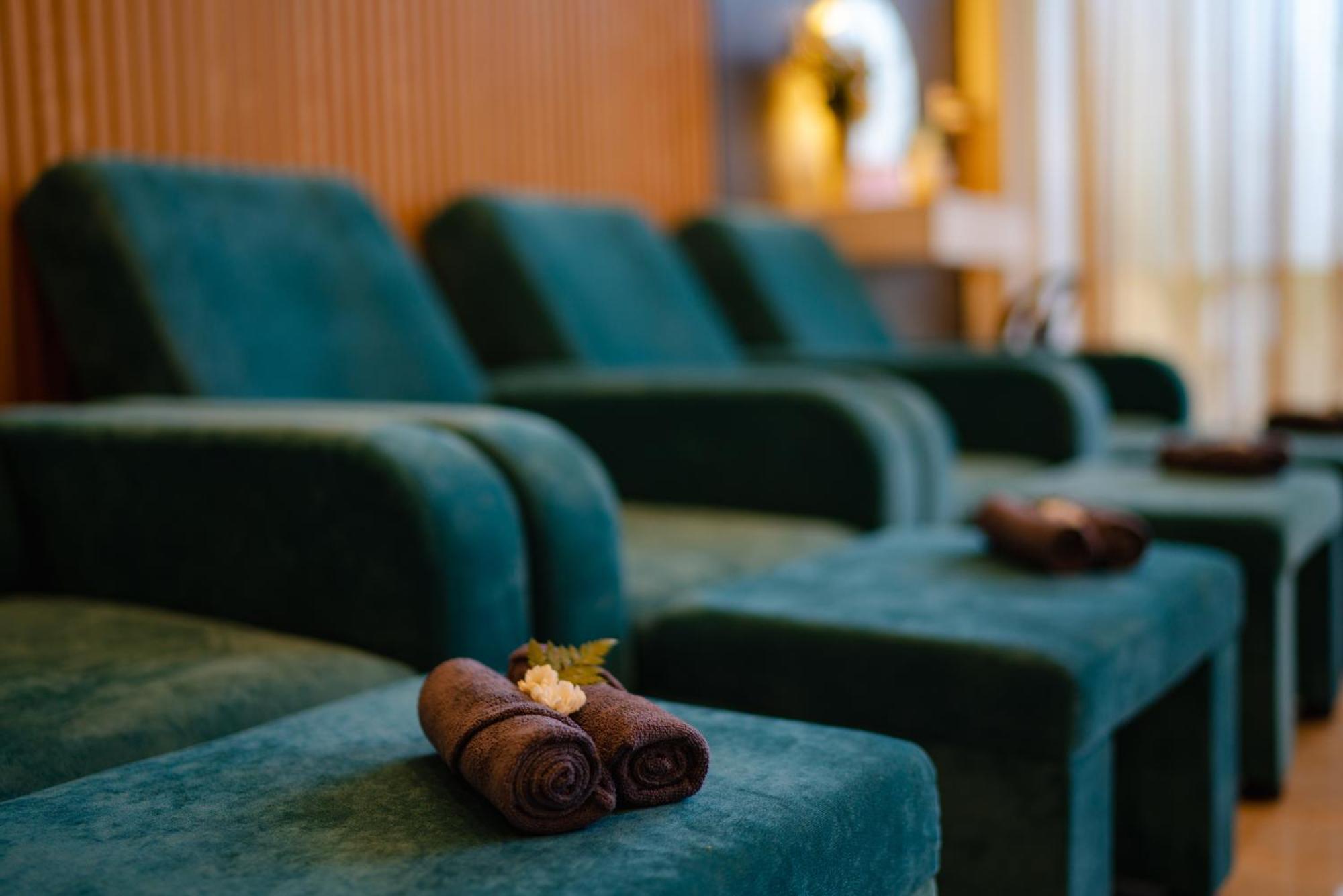 Ha Royal Boutique Hotel & Spa ฮอยอัน ภายนอก รูปภาพ