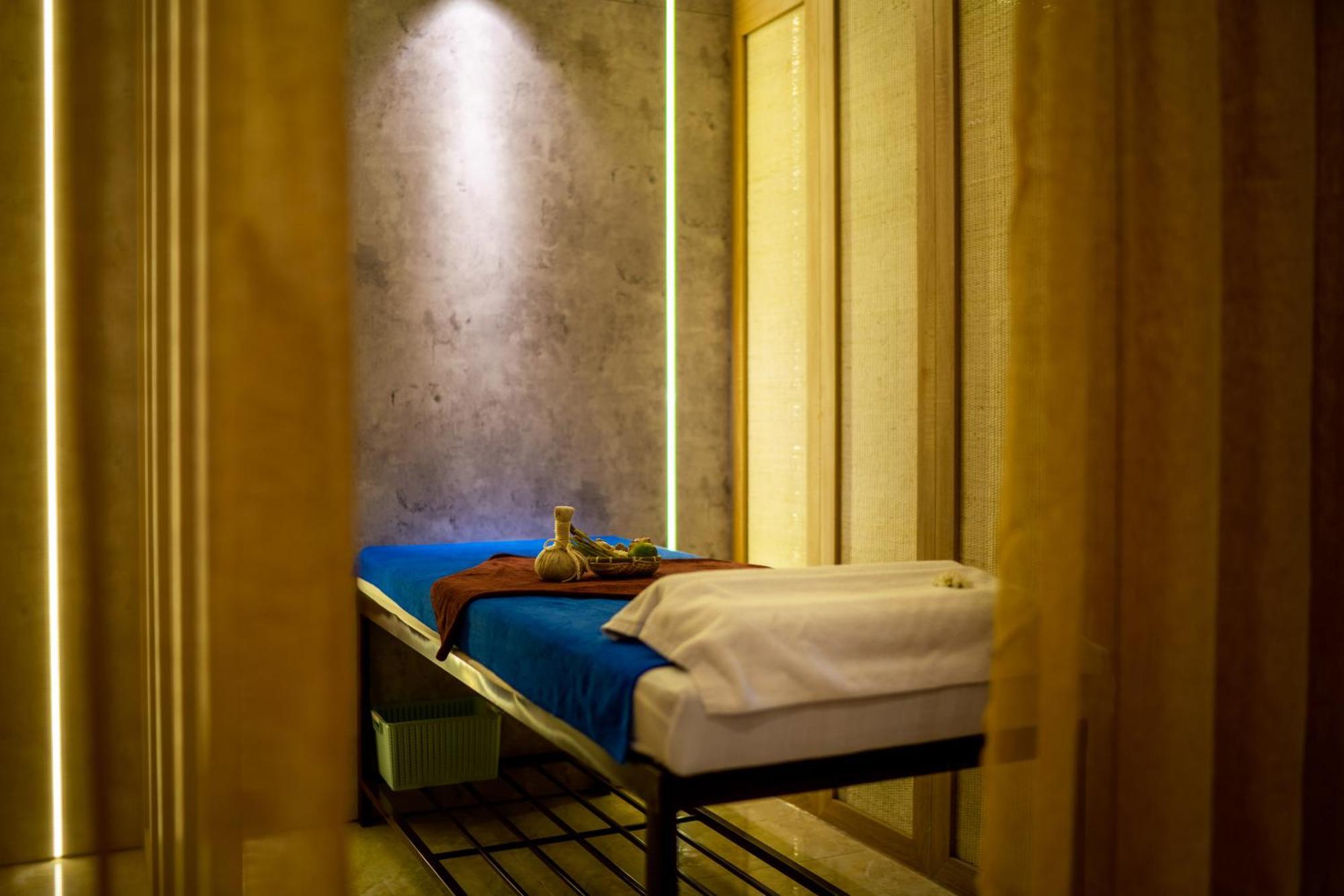Ha Royal Boutique Hotel & Spa ฮอยอัน ภายนอก รูปภาพ